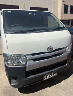 2014 Toyota Hiace LWB Diesel Manual